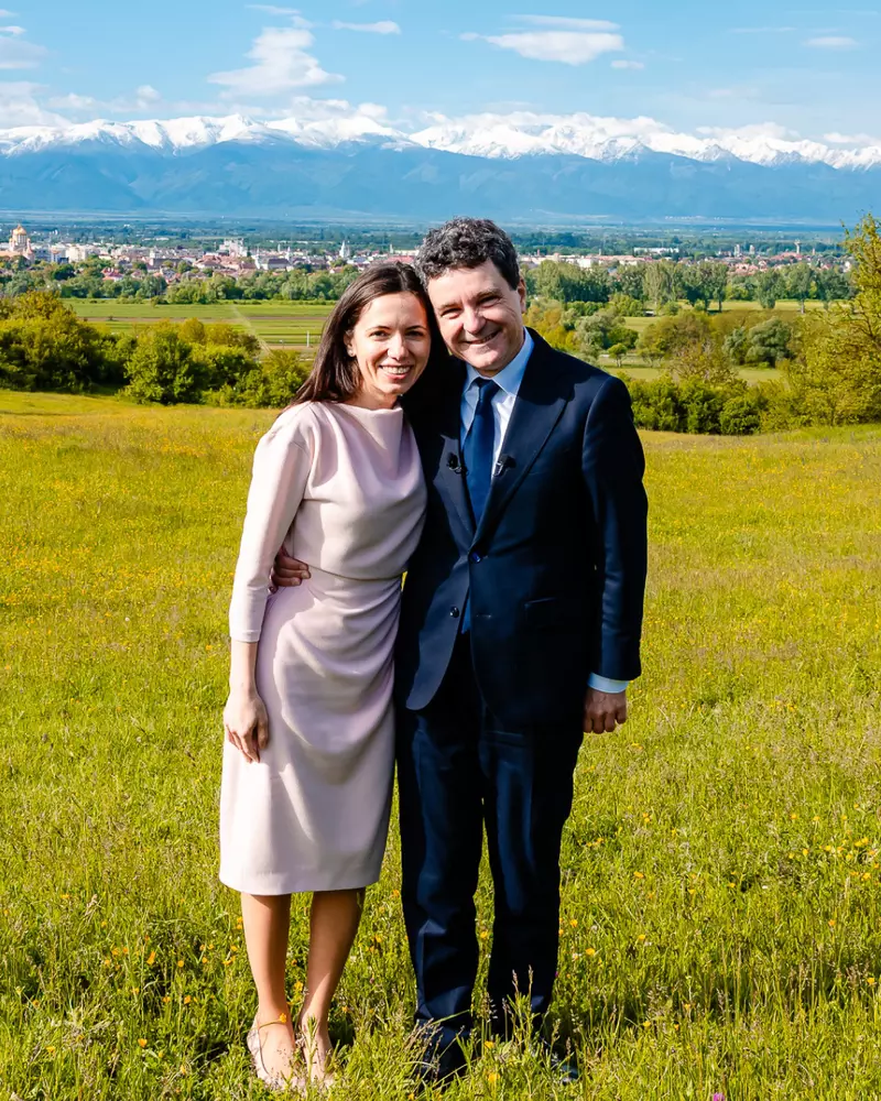 nicusor dan cu mirabela in fagaras