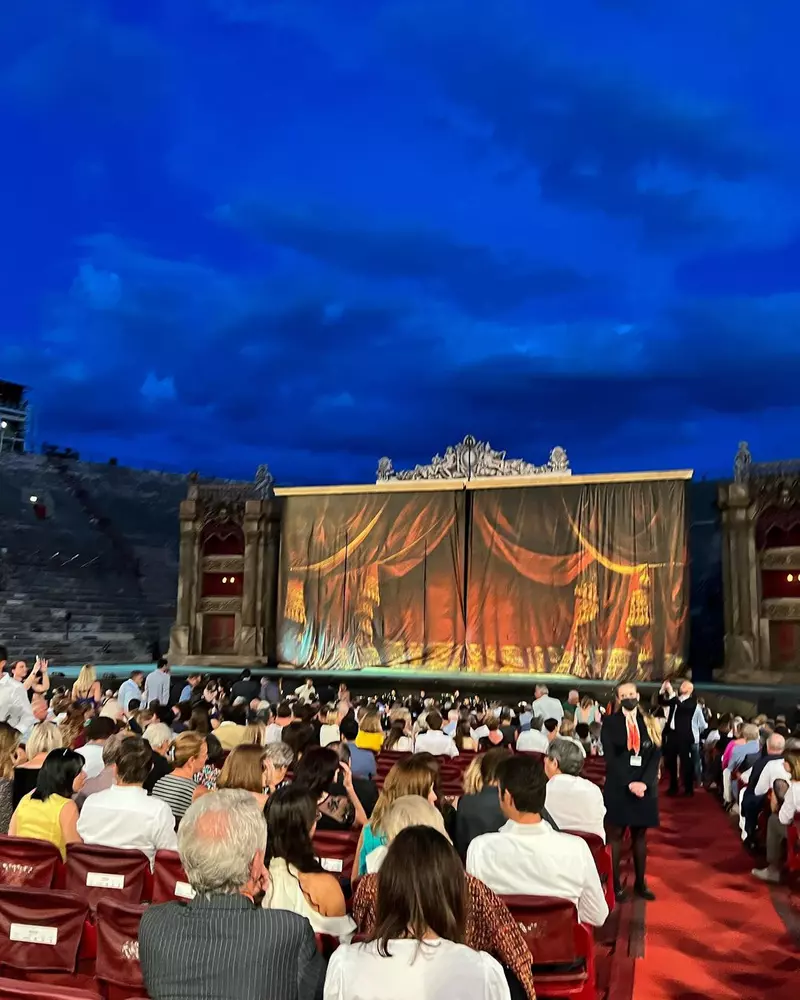 Laura-Cosoi-arena-din-verona-2