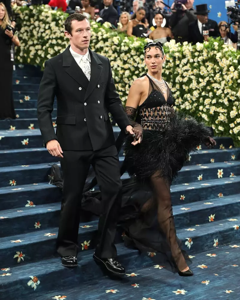 dua-lipa-met-gala-2025 (2)