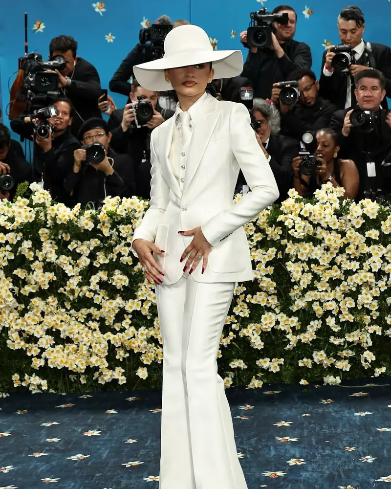 zendaya-met-gala-2025 (2)