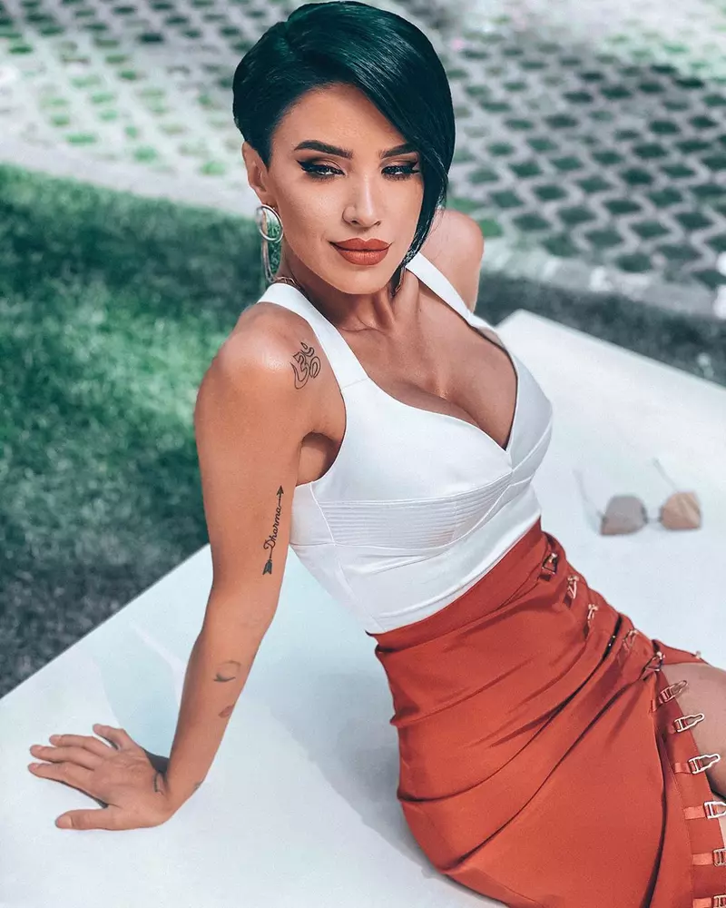 Adelina Pestrițu
