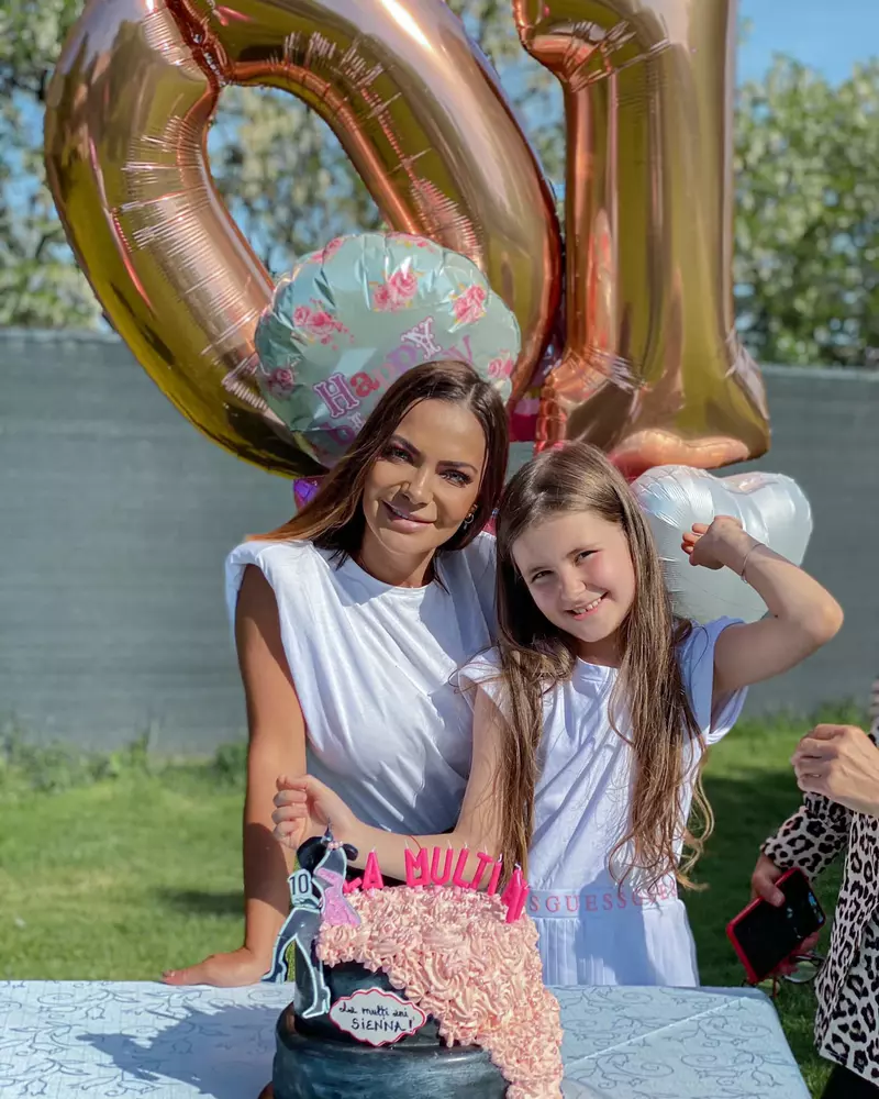 andreea-antonescu-si-fiica-ei-4