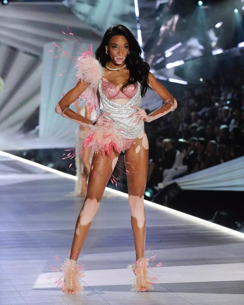 winnie-harlow-7