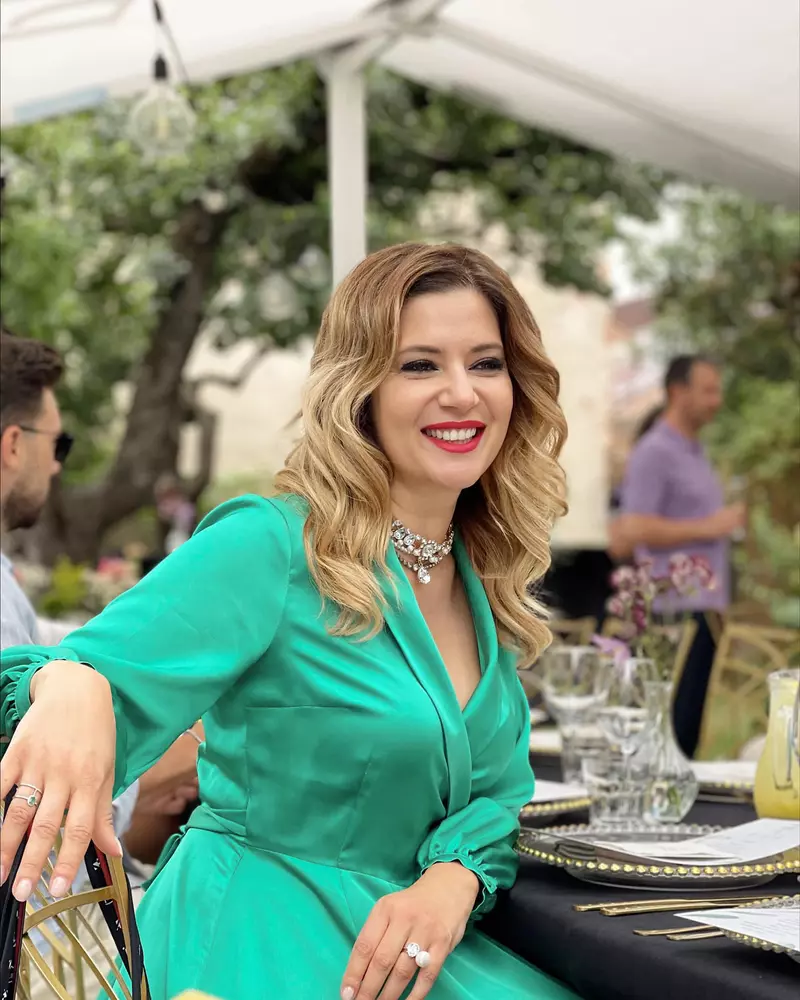 Amalia Enache Nu ine Diet Cum Se Men ine n Form Prezentatoarea De 