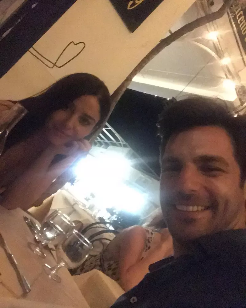 Ozge-Gurel-si-Serkan-Cayoglu-194586159_384716172870180_1964148301849105908_n
