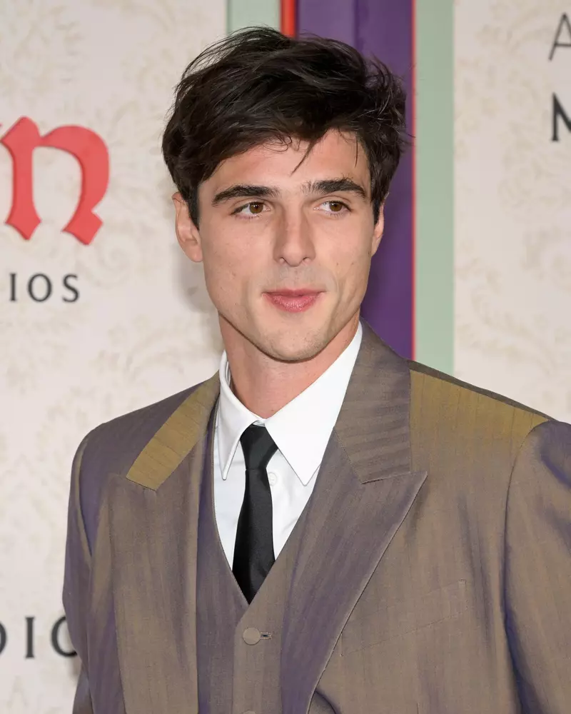 Jacob Elordi a povestit cum s-a pregătit pentru rolul lui Elvis, din noul film „Priscilla”