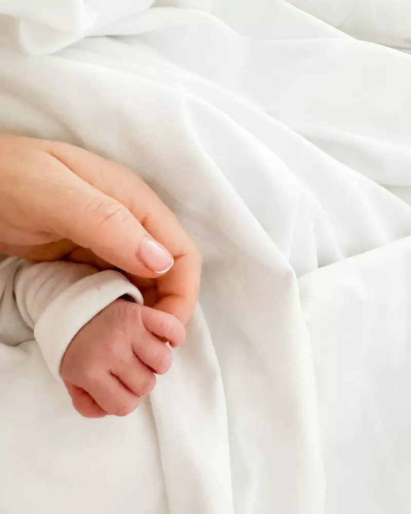 Laura Cosoi a născut pentru a patra oară 