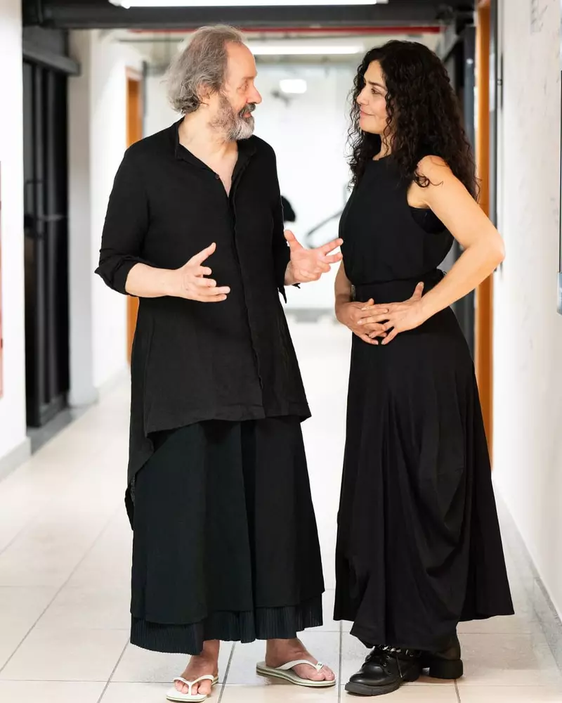 Cu cine se iubește Leticia Sabatella  (1)