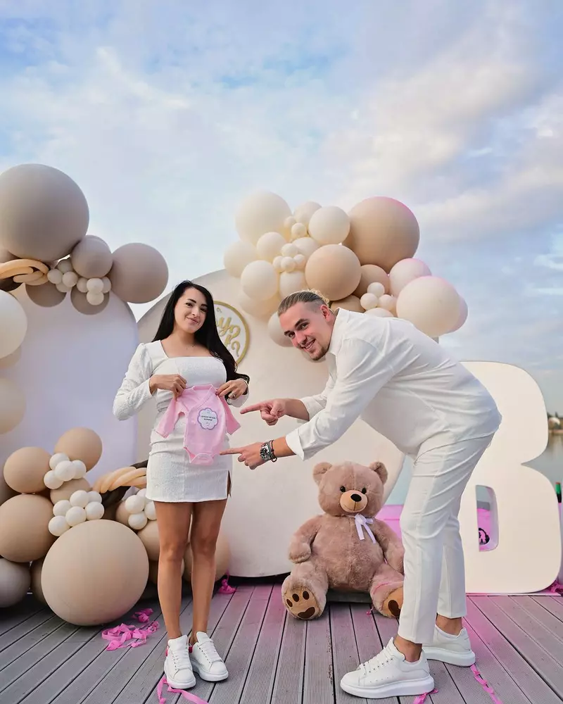 Larisa Iordache, însarcinată cu primul copil (3)