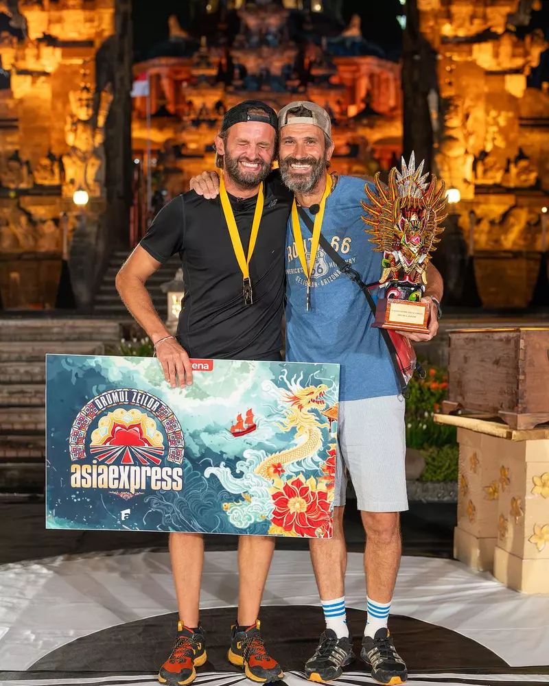 Nicolai Tand si Sorin Brotnei după câștigarea Asia Express 2024, sezonul 7 (6)