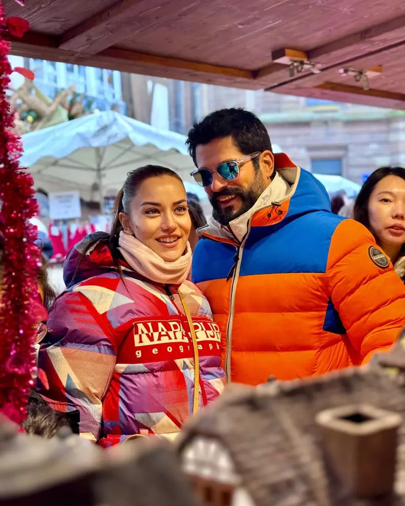 Burak Özçivit vacanta 40 de ani (2)