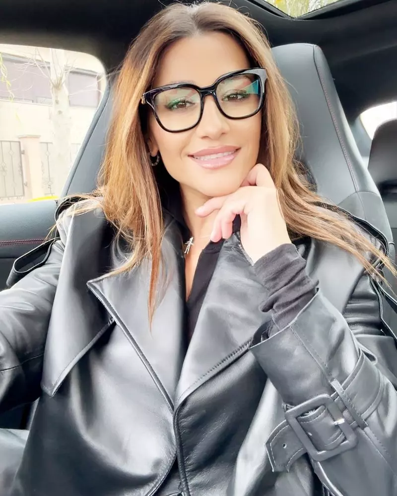 Claudia Pătrașcanu, despre relația din adolescență cu Liviu Vârciu  (5)