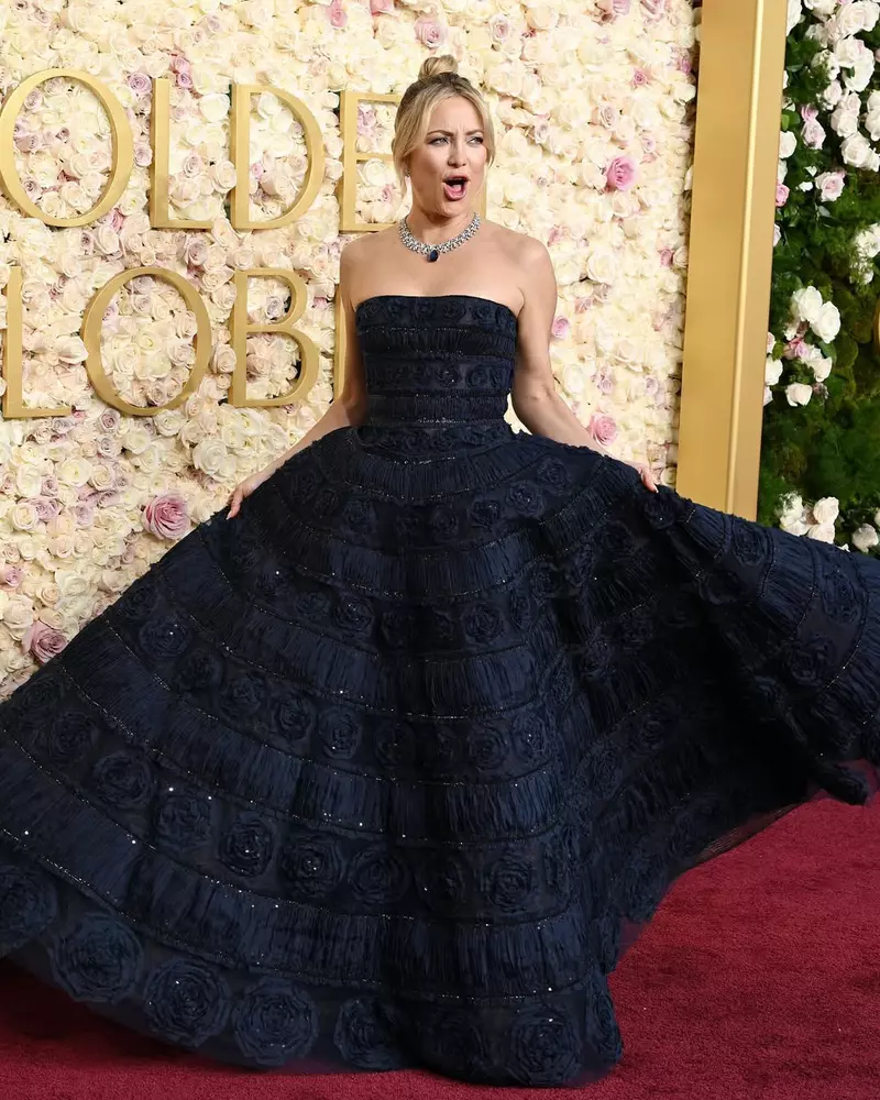 Kate Hudson la Globurile de Aur 2025 (2)