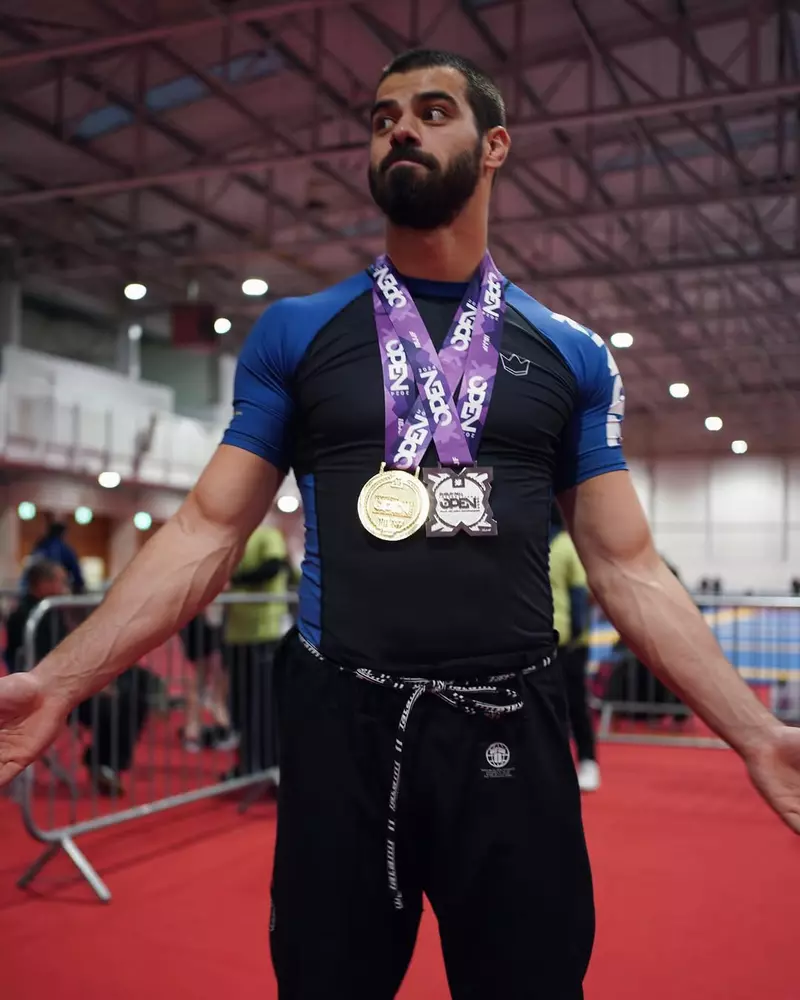 Ce sport practică Ștefan Floroaica  (2)
