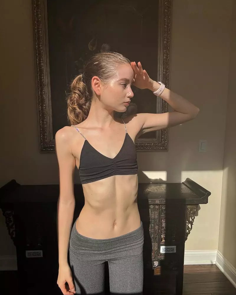 Irina și-a îngrijorat fanii. Cum s-a fotografiat fiica fostului afacerist Irinel Columbeanu (1)