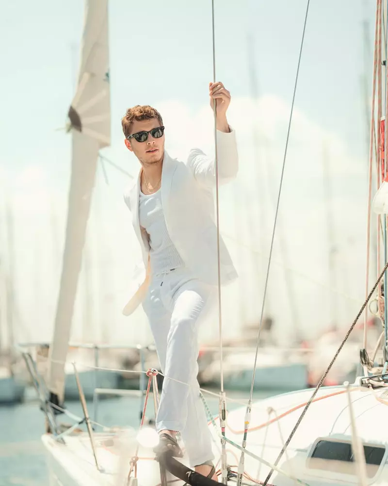 Burak Tozkoparan1