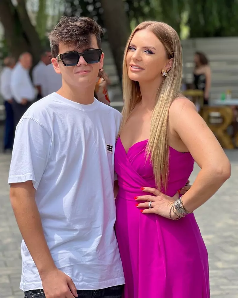 Marcela Fota și fiul ei