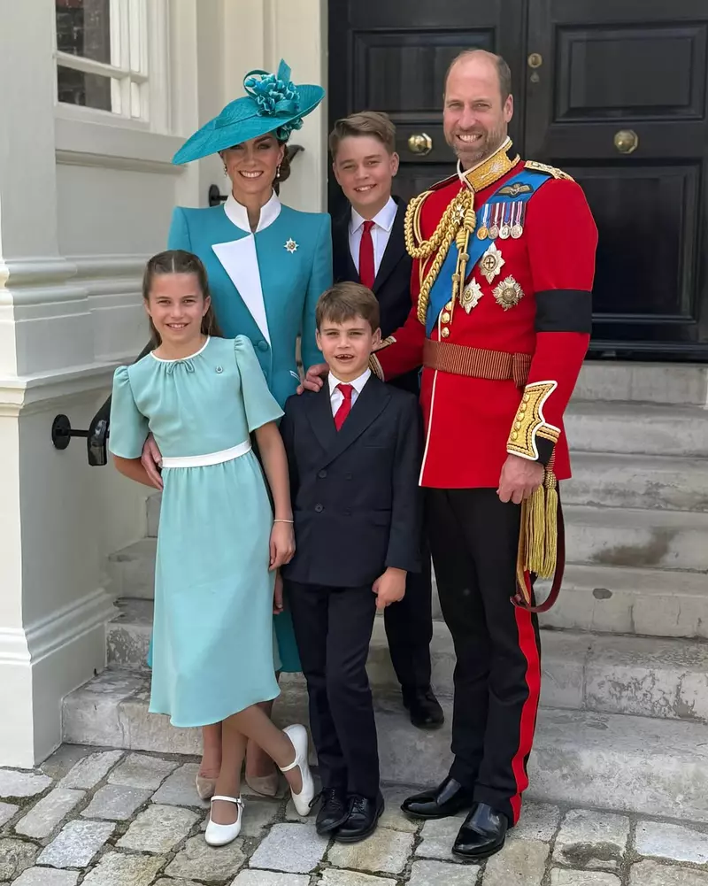 prințul-william-kate-george-charlotte-louis-parada-trooping-the-colour