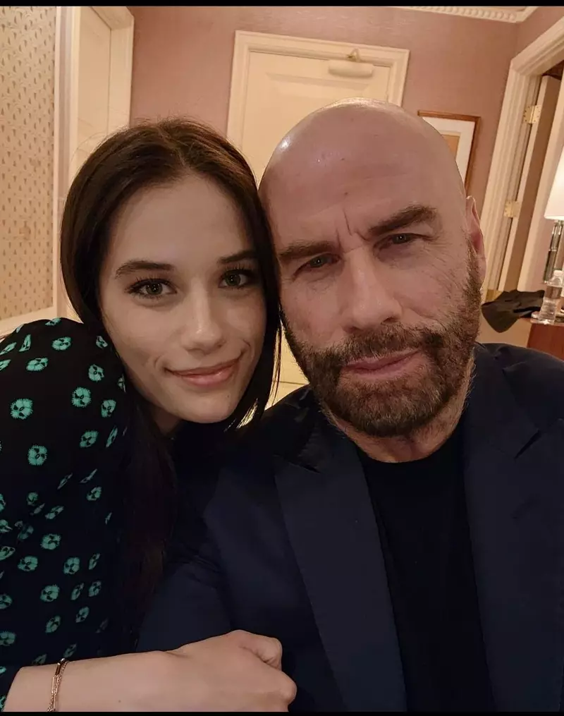 Ella si John Travolta