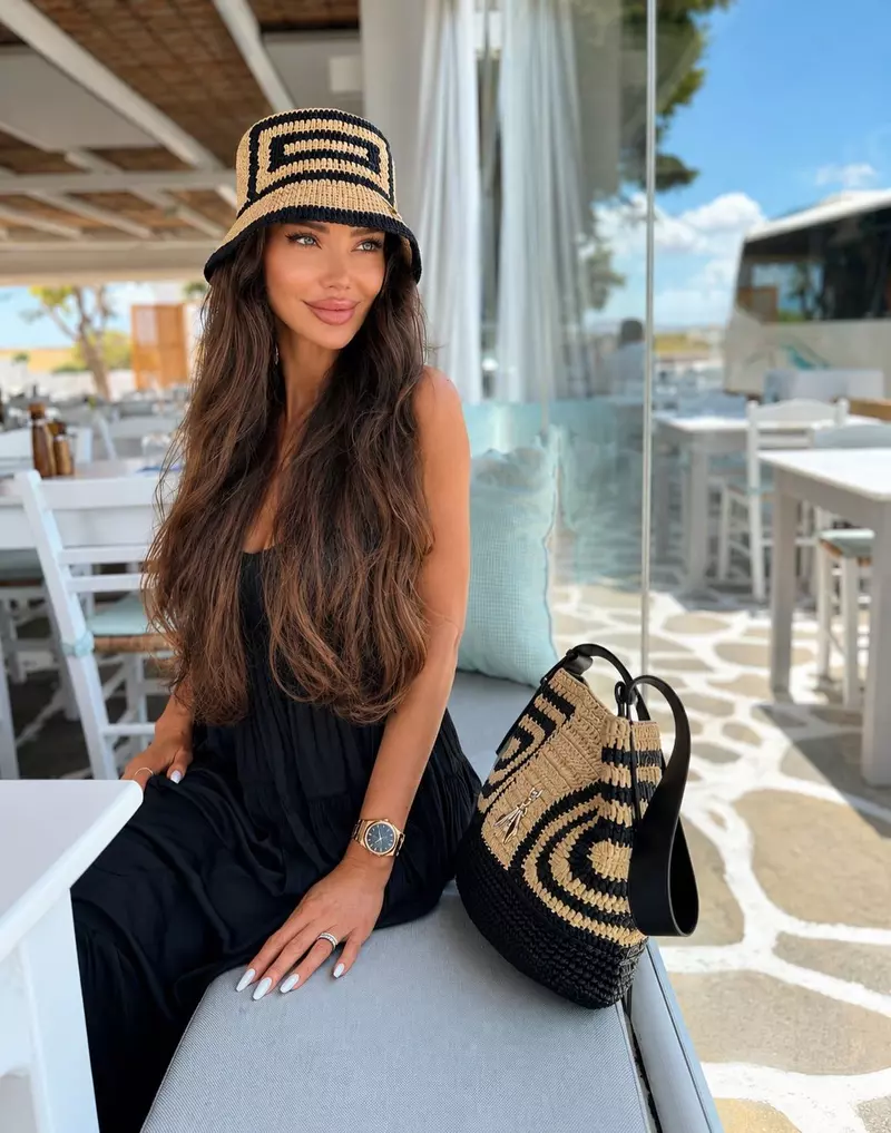 bianca dragusanu la mare
