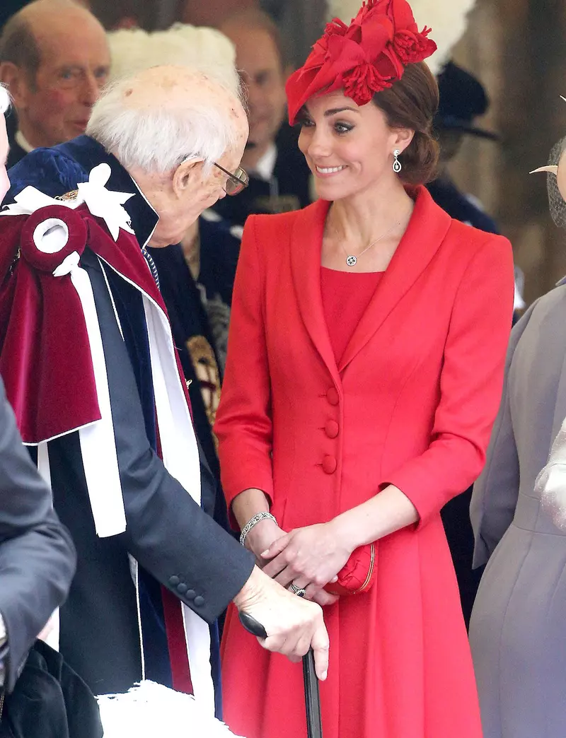 Motivul pentru care Kate Middleton nu poartă niciodată haine de culoare portocalie