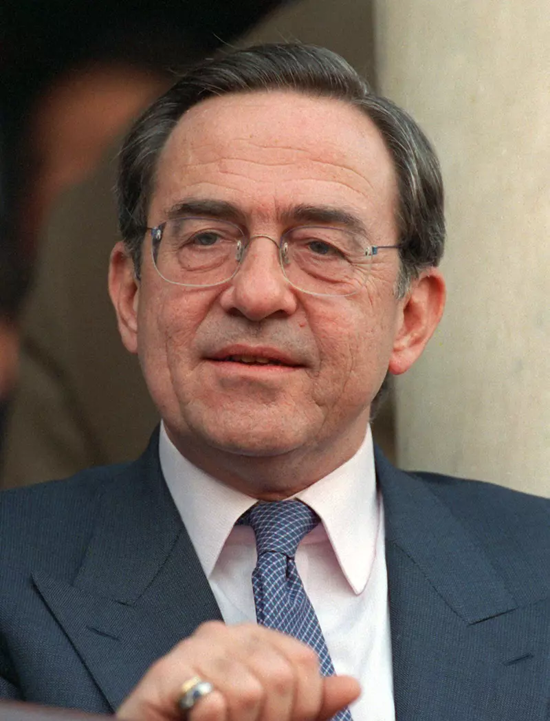 Former King of Greece Constantine II dies at 82