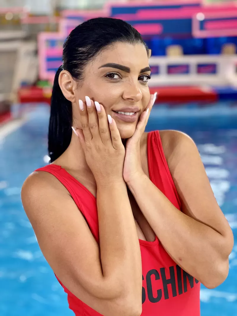 Andreea Tonciu, susţinători-surpriză la Splash! Vedete la apă (1)