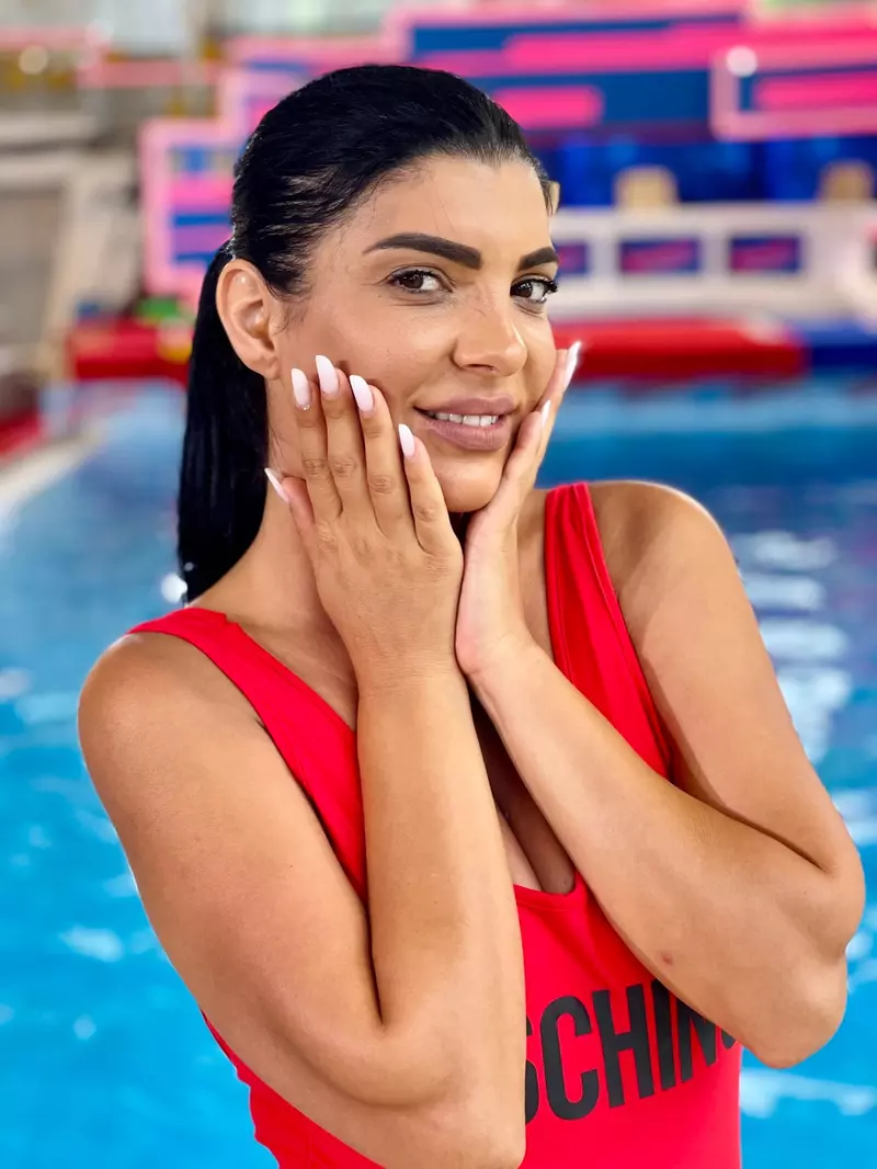Andreea Tonciu, susţinători-surpriză la Splash! Vedete la apă (1)
