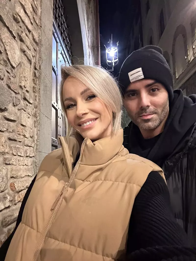 Ai venit pe lume acum 12783 de zile. Ai împărțit cu mine “doar” 1826 din ele. Să știi însă că în restul de 10.957 eu te-am căutat și acum că te-am găsit, îmi doresc ca tot restul zilelor pe care le vom  (9)