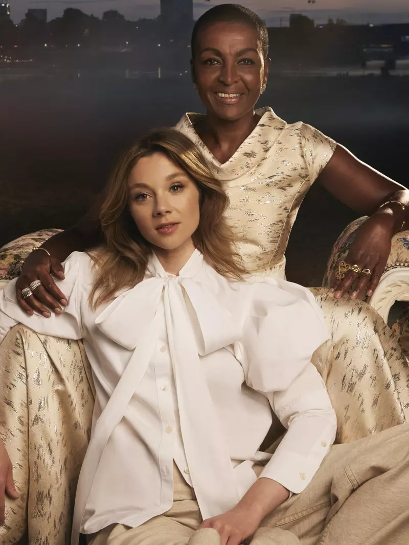 Claudia Jessie și Adjoa Andoh, protagonistele unei ședințe foto utopice, realizată de fotograful Alexi Lubomirski pentru lansarea sezonului 3 „Bridgerton”