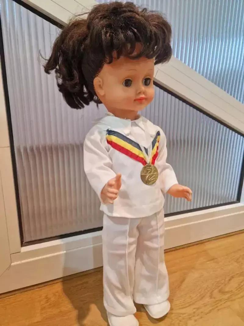 nadia comaneci papusa