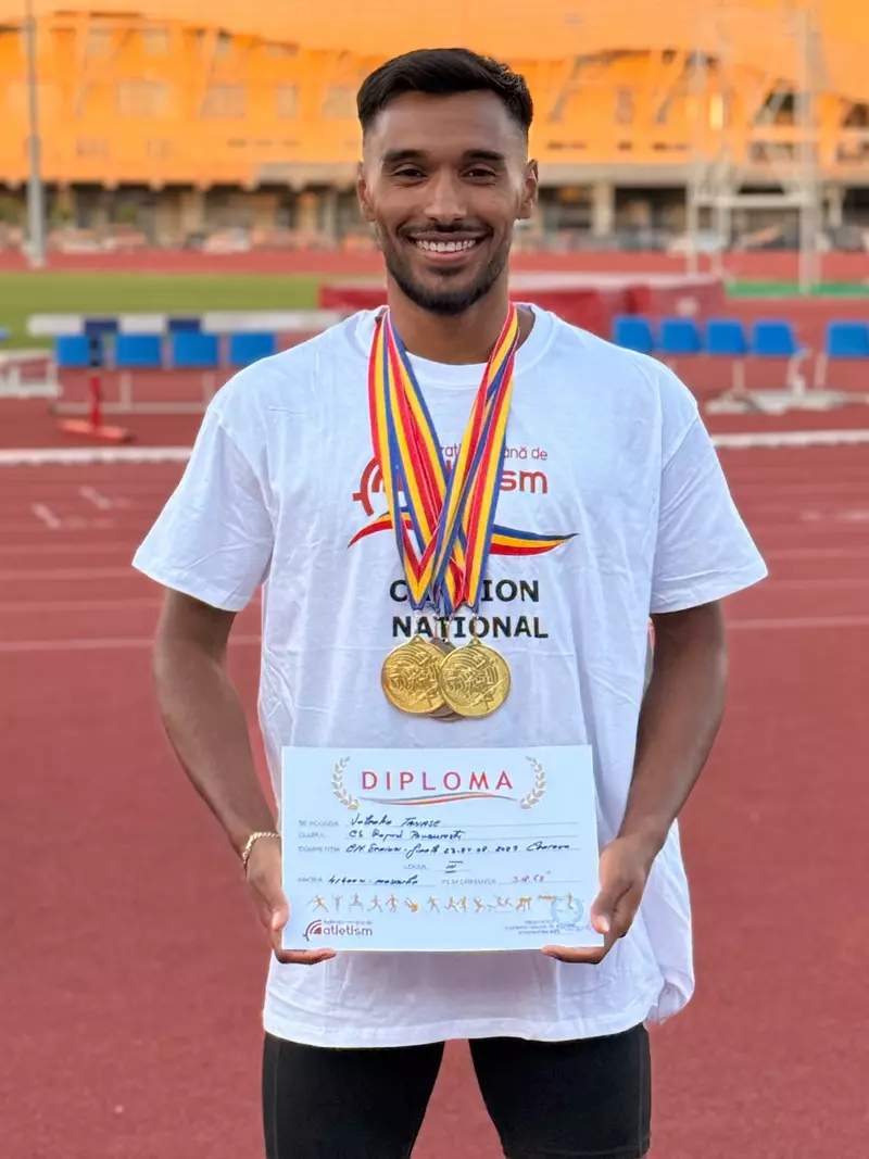 valentin tanase cu diploma