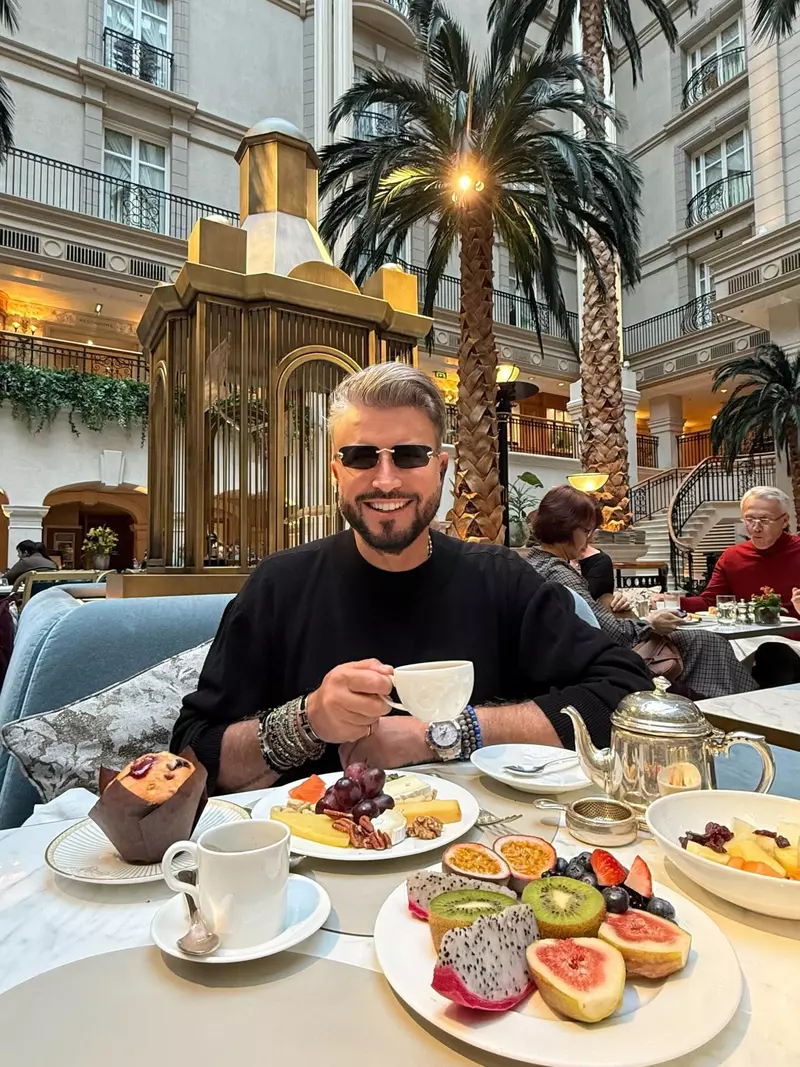 catalin botezatu la londra