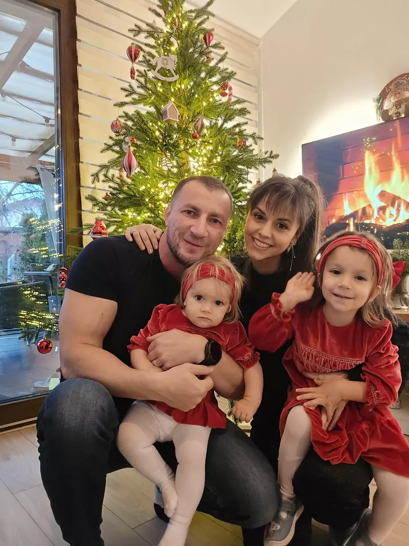 marian godina cu familia
