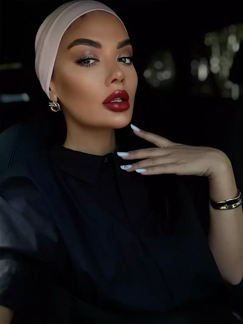 olga barcari in masina