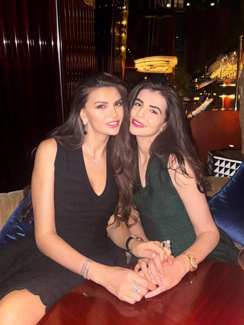 Ramona și Monica Gabor (7)