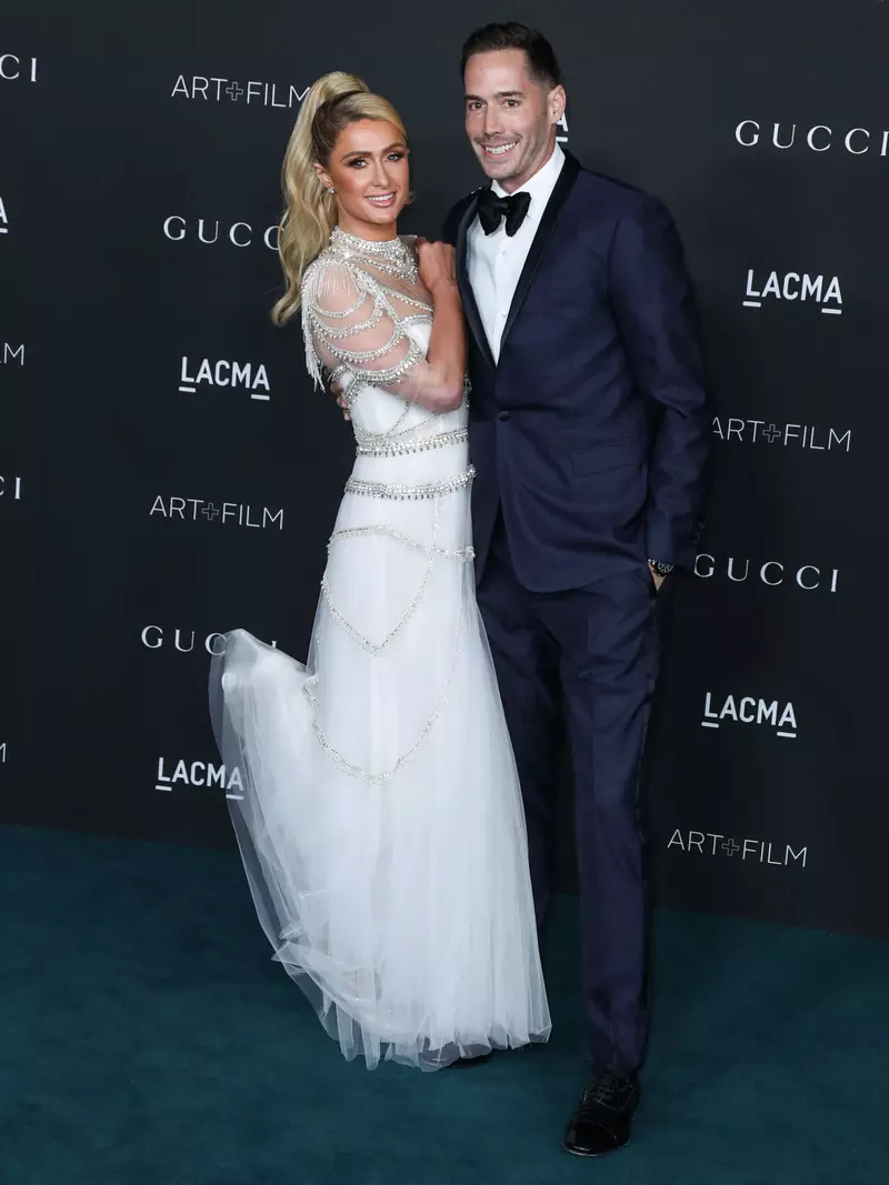 Paris Hilton a devenit mamă pentru a doua oară. Ea și soțul ei au acum o fetiță