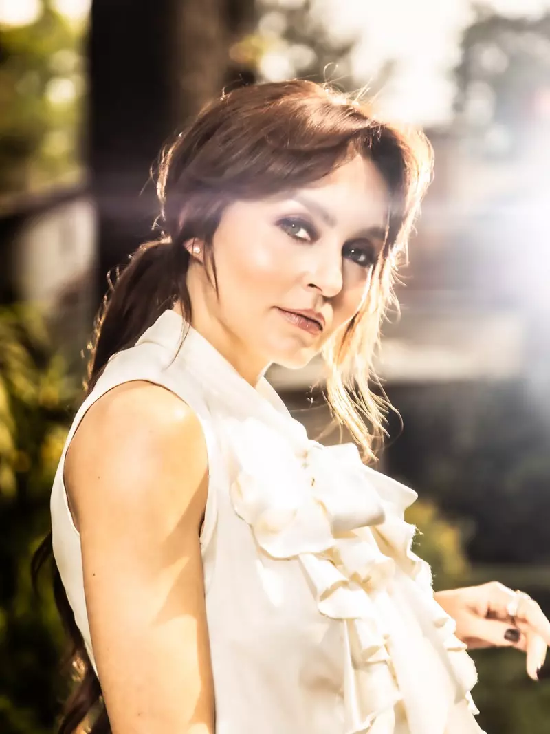 angelique-boyer (2)
