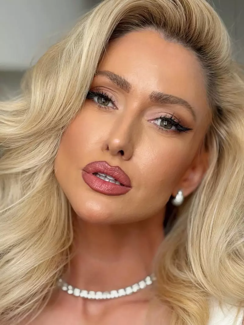 Iuliana Pepene5