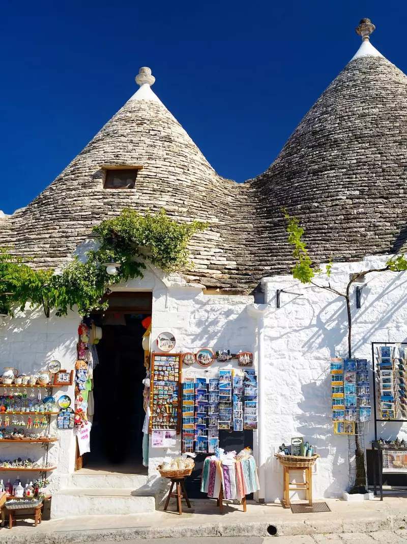 corina-caragea-vacanta-alberobello-italia-trulli-poze (2)