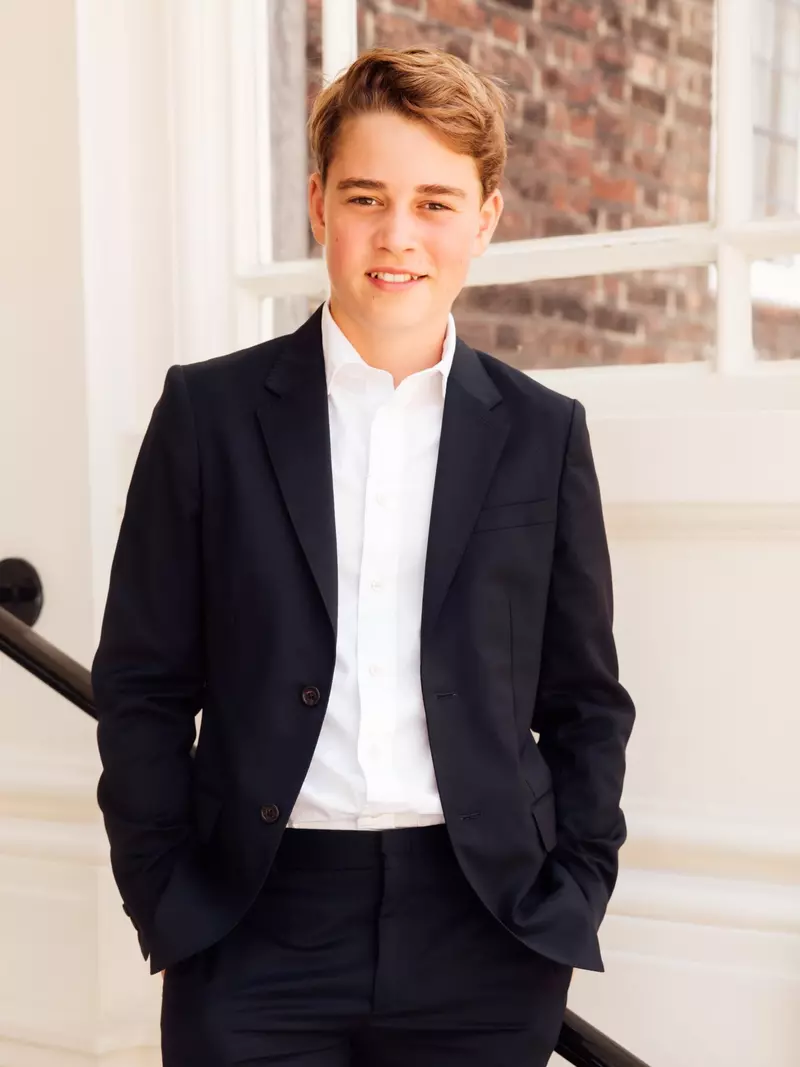 printul-george-13-ani-portret-oficial-2026