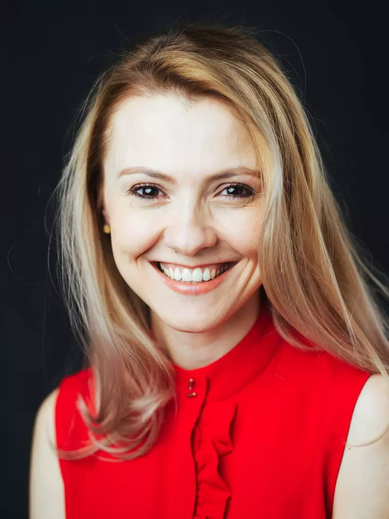 alina-teianu-cocioran-actrita-1