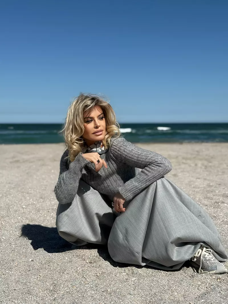 loredana groza la plaja 14