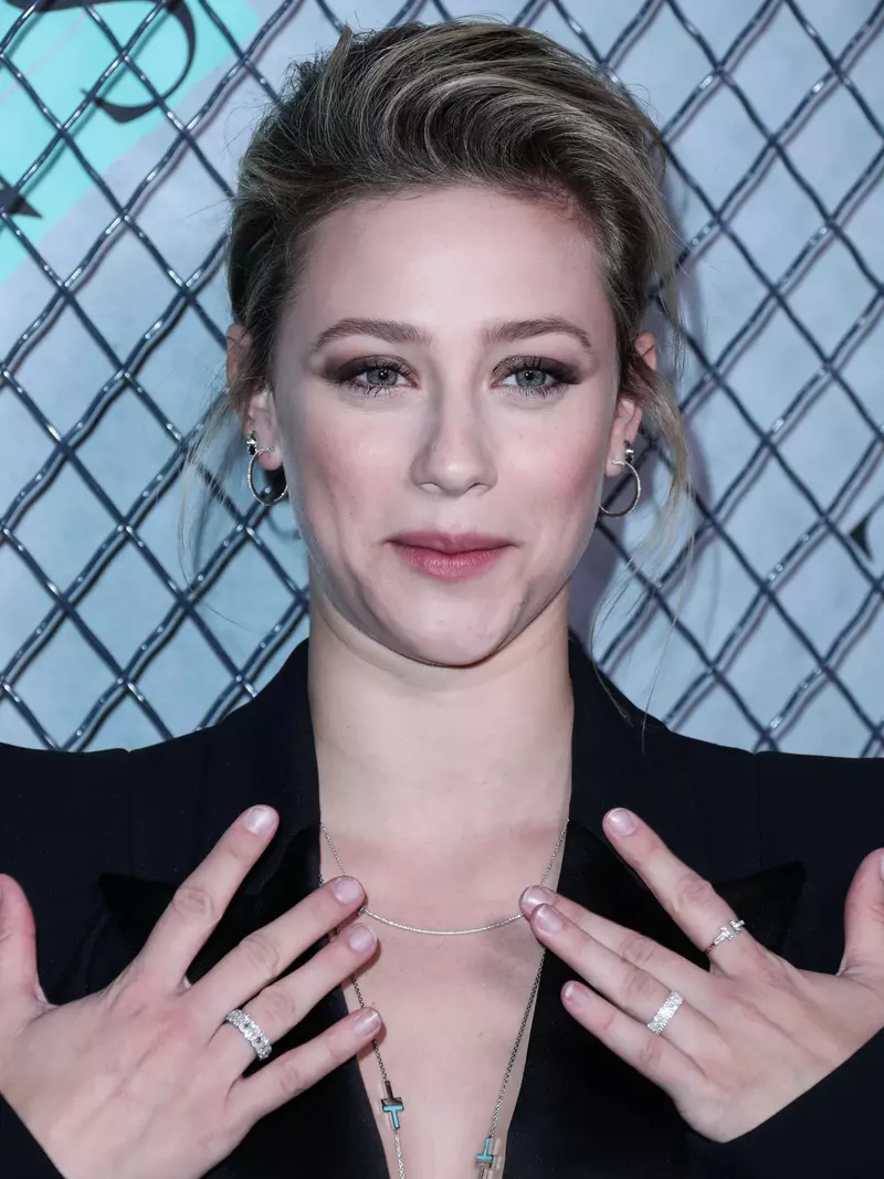Lili Reinhart