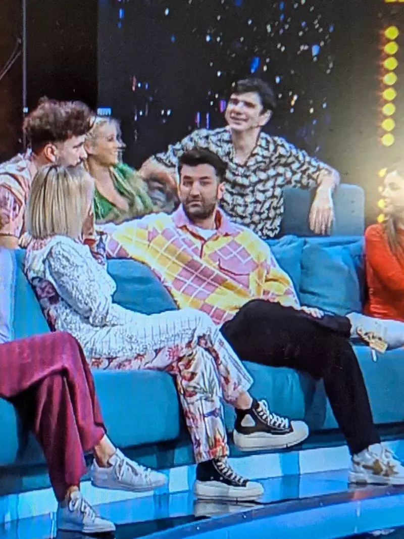 gina-pistol-smiley-sariti-de-pe-fix-pro-tv-3-aprilie-2025 (2)