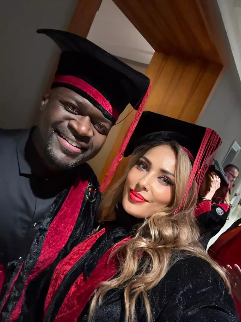 Iulia Vantur si Poo Bear