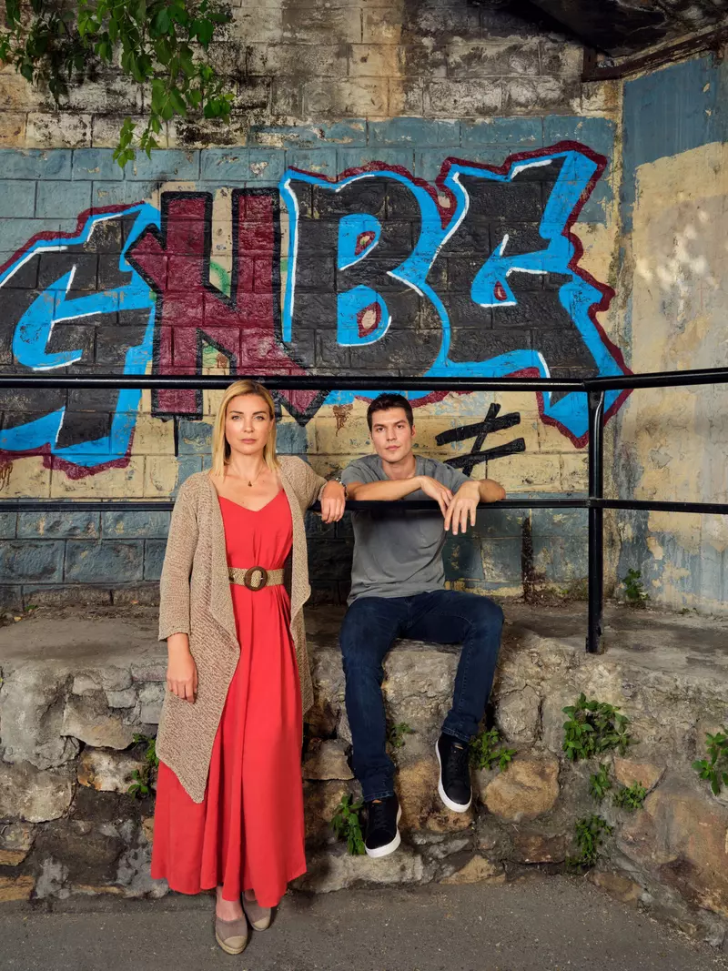 personaje Derya si Mert – O noua sansa