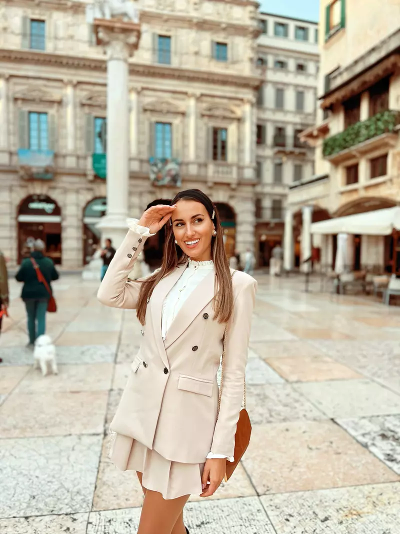 andreea-stravoiu-6-1