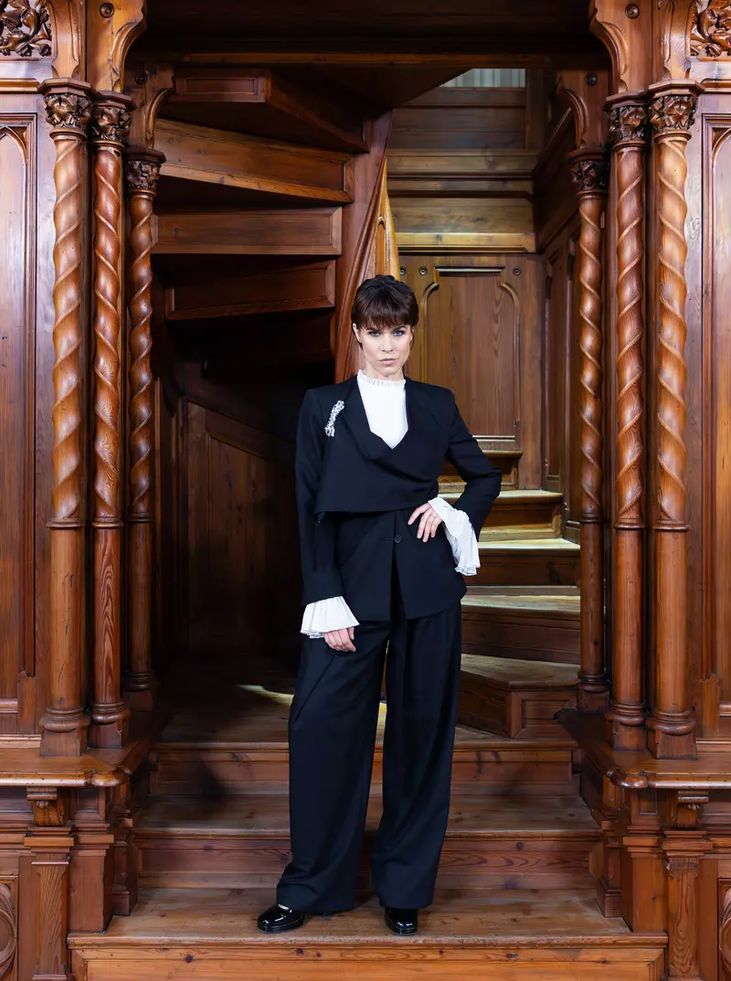 Ana Ularu (1)