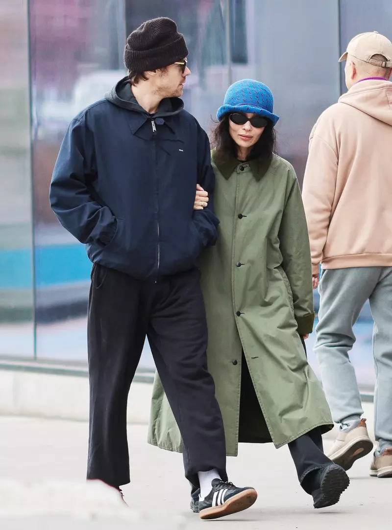 EXCLUSIVE: Harry Styles and Zoe Kravitz Are Pictured Out in New York City as His Ablum Shoots to Number One.